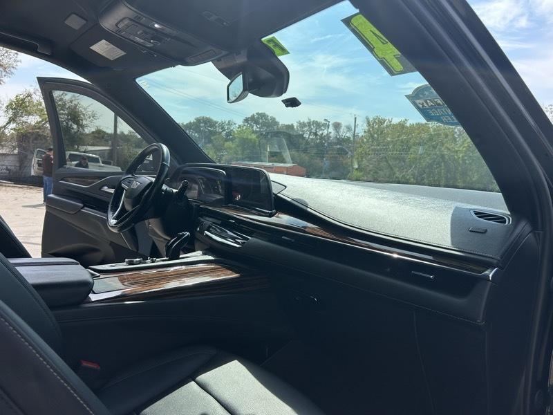 Cadillac Escalade ESV 2WD Luxury 2024