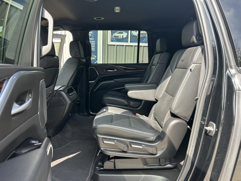 Cadillac Escalade ESV 2WD Luxury 2024