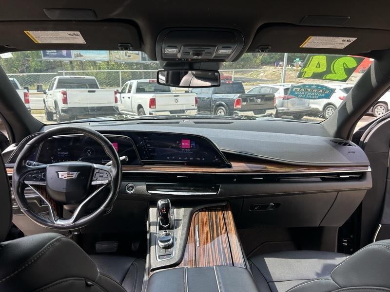 Cadillac Escalade ESV 2WD Luxury 2024