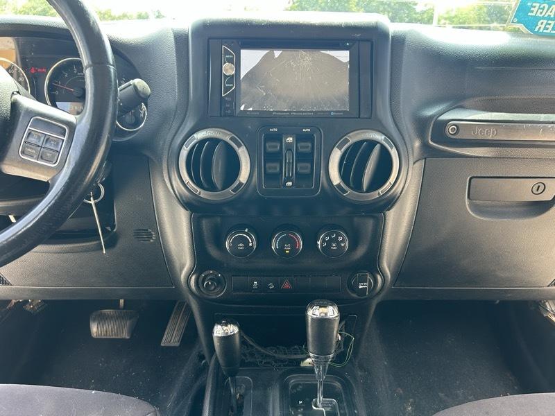 Jeep Wrangler Unlimited Sport 4WD 2014