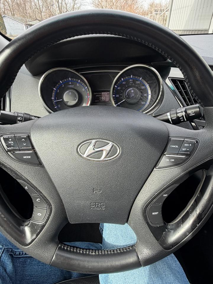 Hyundai Sonata Limited Auto 2013