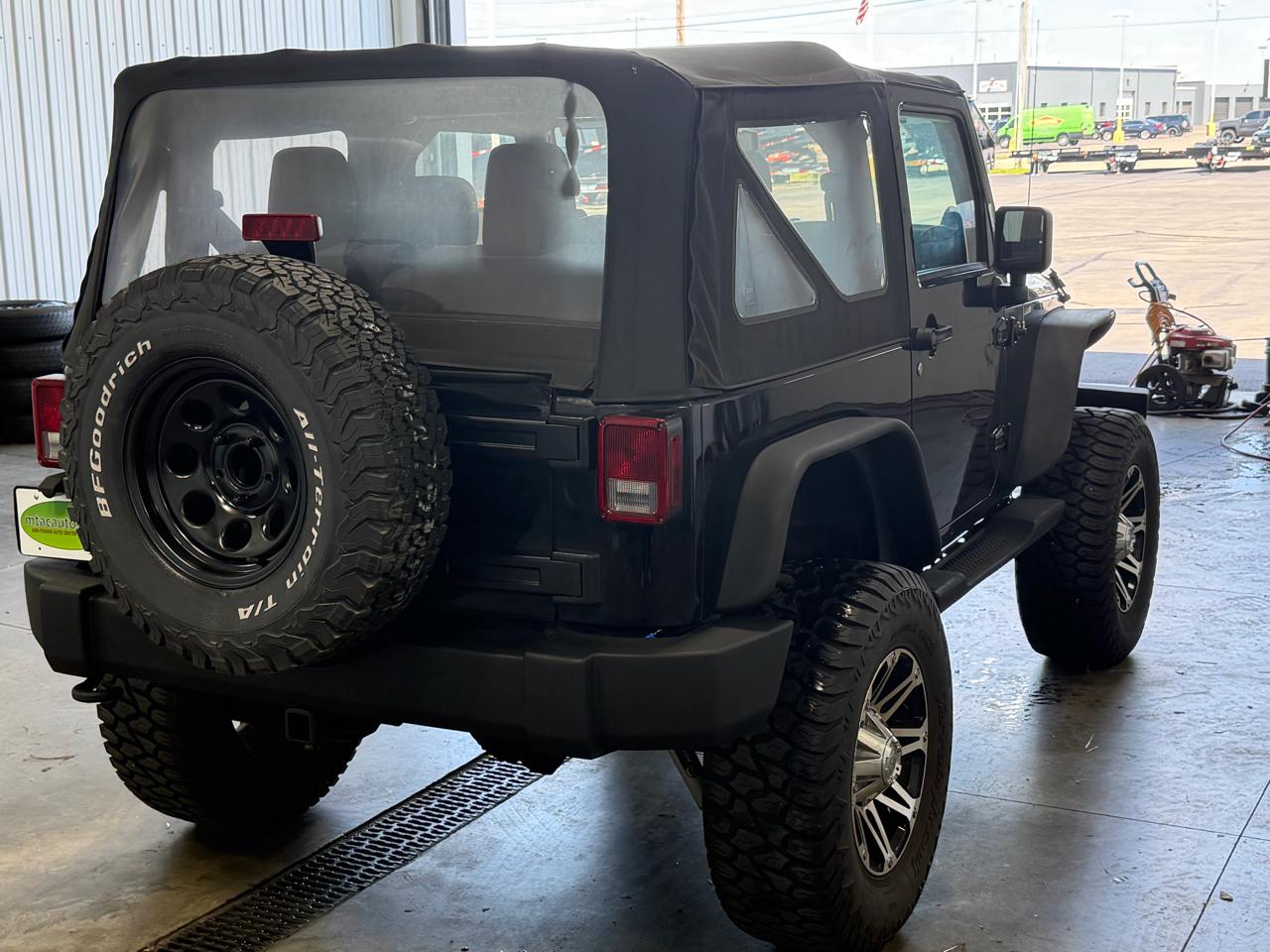 Jeep Wrangler 4WD 2dr Sport 2013