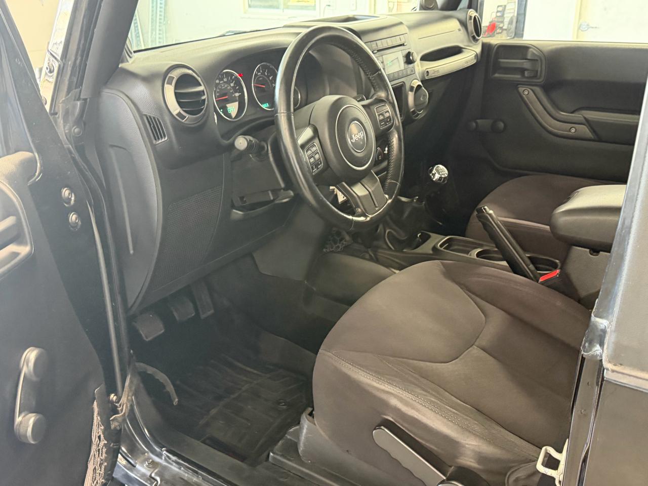 Jeep Wrangler 4WD 2dr Sport 2013
