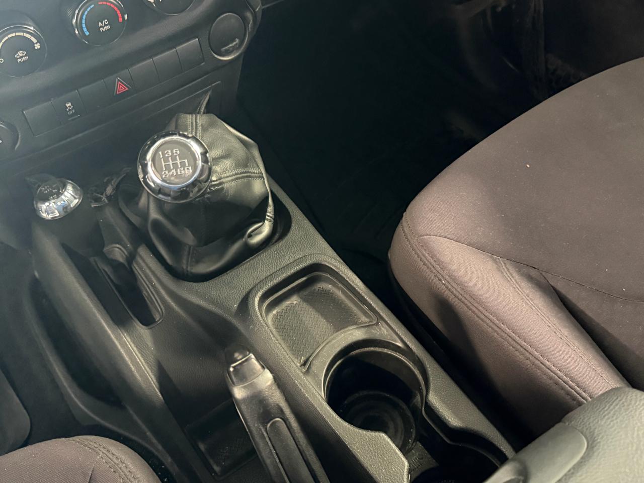 Jeep Wrangler 4WD 2dr Sport 2013