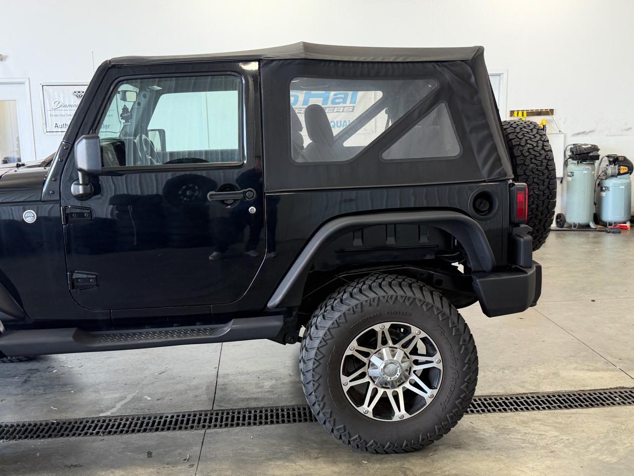 Jeep Wrangler 4WD 2dr Sport 2013