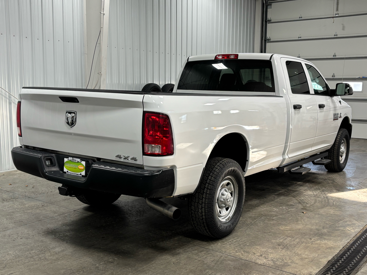 RAM 2500 4WD Crew Cab 169" Tradesman 2016 RAM 2500 4WD Crew Cab 169" Tradesman 2016