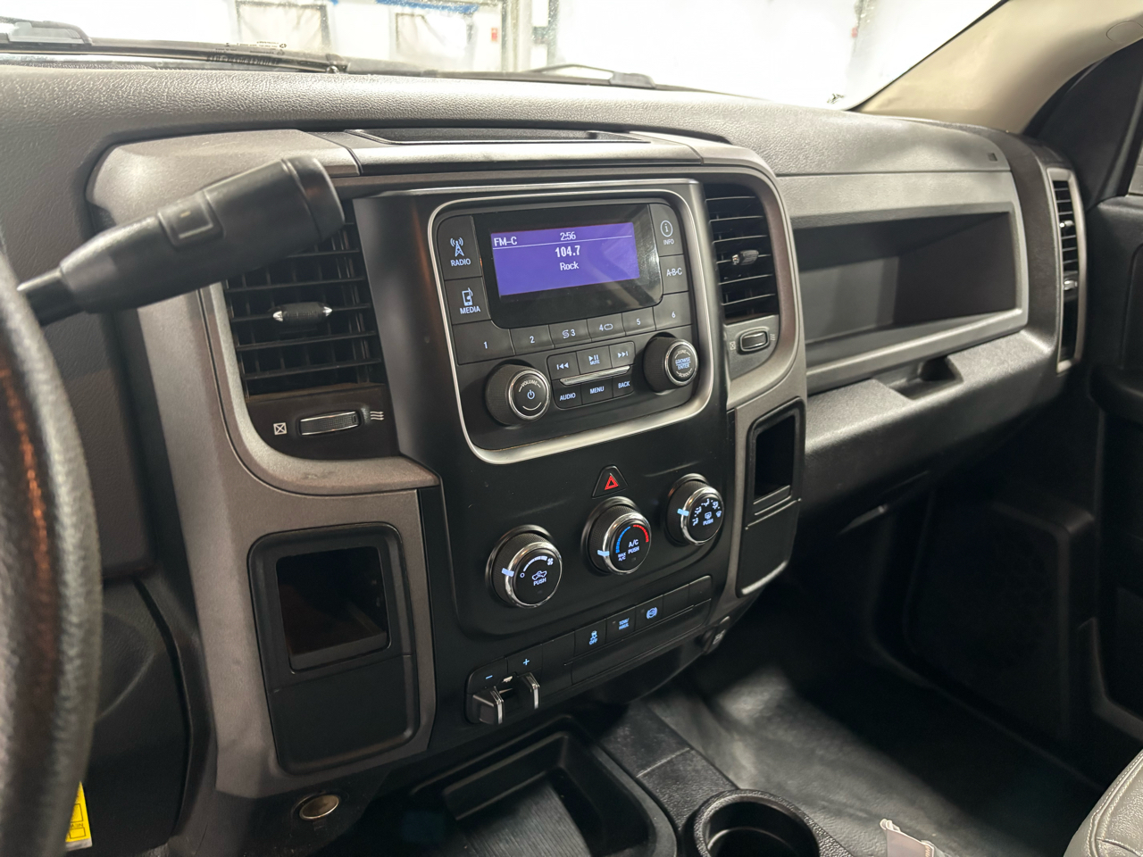 RAM 2500 4WD Crew Cab 169" Tradesman 2016 RAM 2500 4WD Crew Cab 169" Tradesman 2016