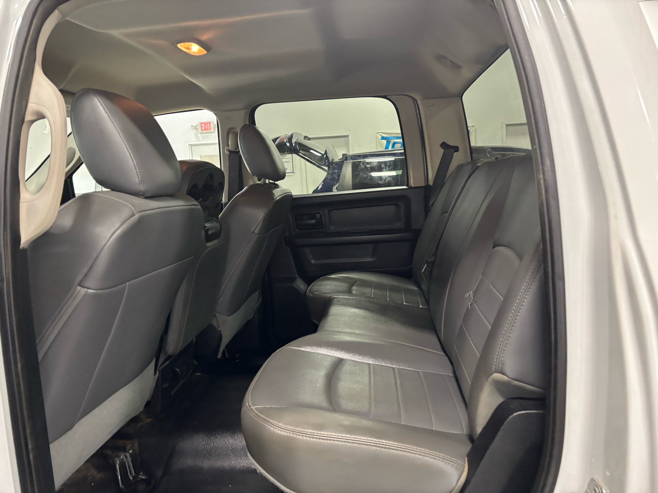RAM 2500 4WD Crew Cab 169" Tradesman 2016 RAM 2500 4WD Crew Cab 169" Tradesman 2016