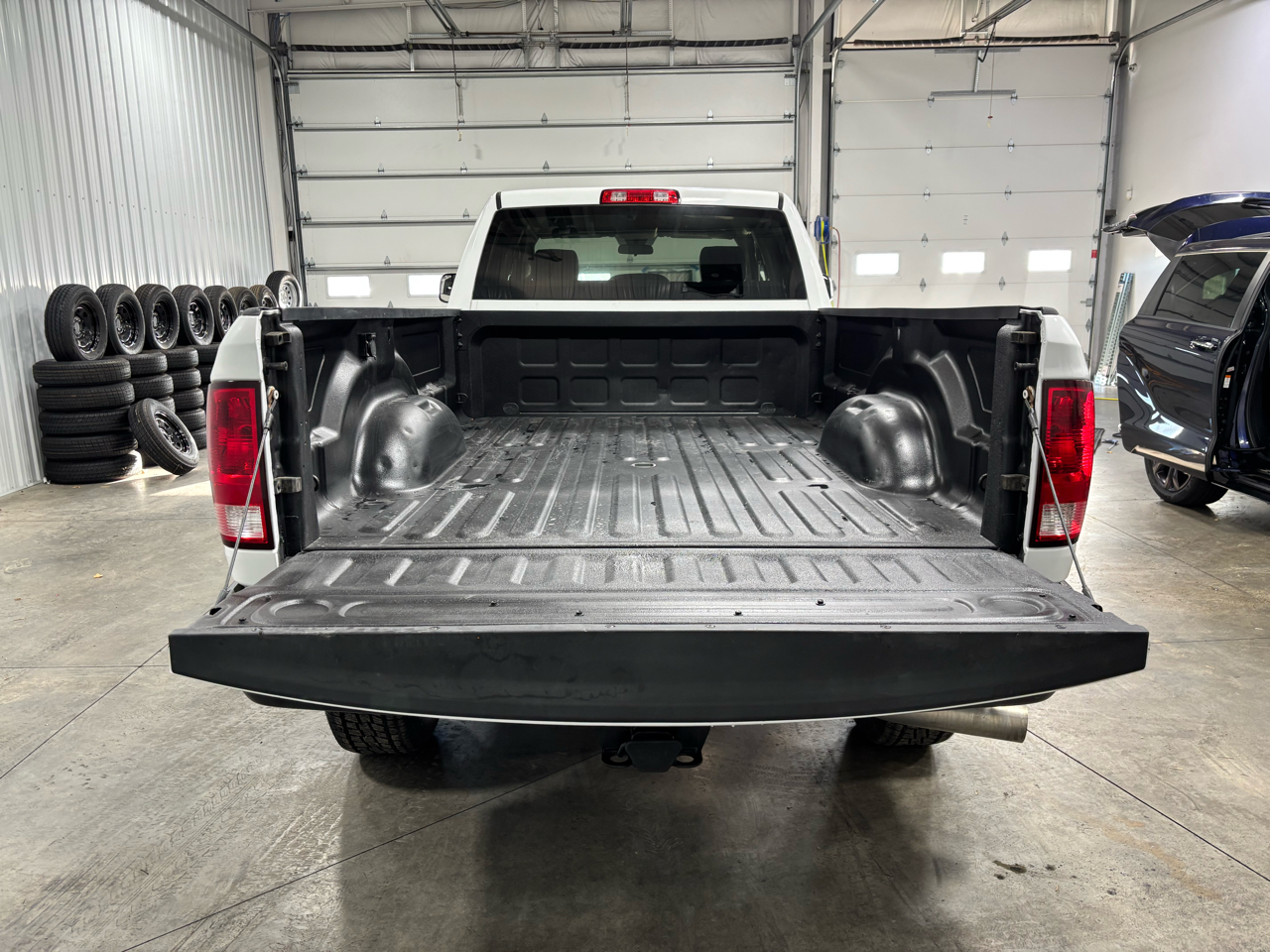 RAM 2500 4WD Crew Cab 169" Tradesman 2016 RAM 2500 4WD Crew Cab 169" Tradesman 2016