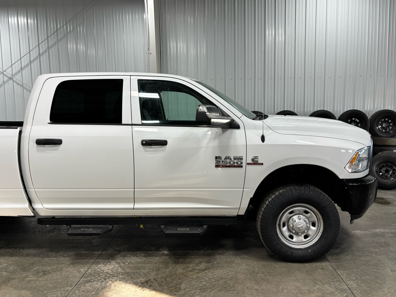 RAM 2500 4WD Crew Cab 169" Tradesman 2016 RAM 2500 4WD Crew Cab 169" Tradesman 2016