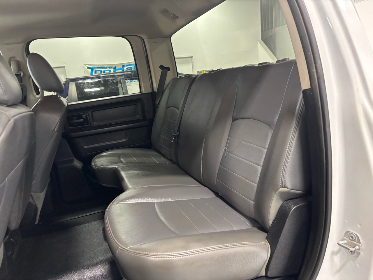 RAM 2500 4WD Crew Cab 169" Tradesman 2016 RAM 2500 4WD Crew Cab 169" Tradesman 2016