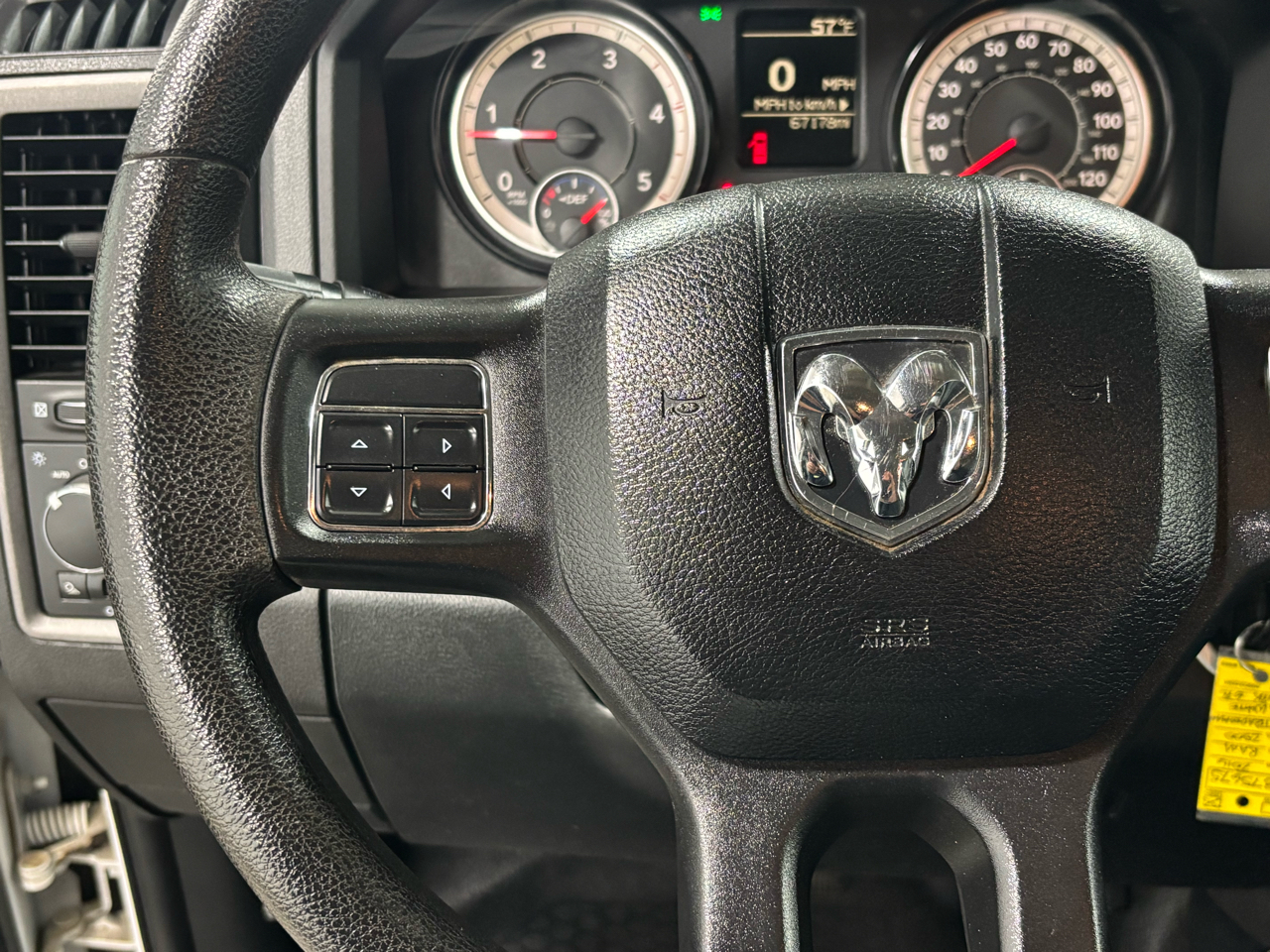 RAM 2500 4WD Crew Cab 169" Tradesman 2016 RAM 2500 4WD Crew Cab 169" Tradesman 2016