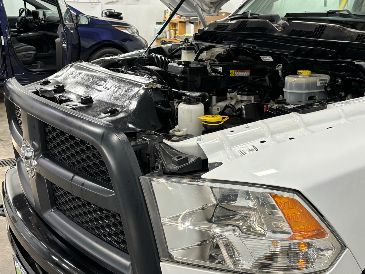 RAM 2500 4WD Crew Cab 169" Tradesman 2016 RAM 2500 4WD Crew Cab 169" Tradesman 2016