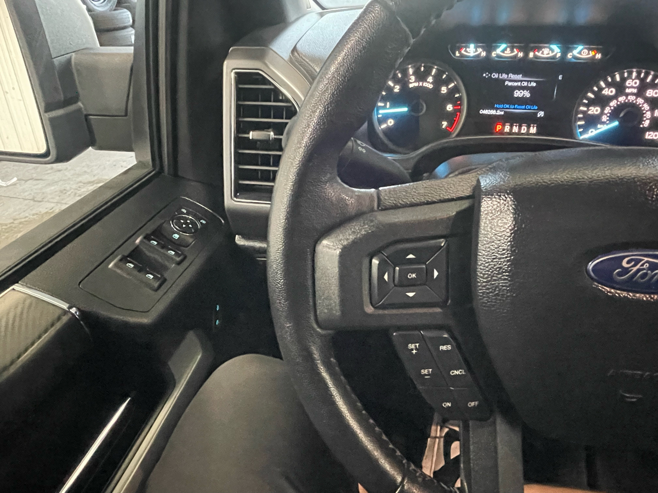 Ford F-150 XLT 4WD SuperCrew 5.5' Box 2018 Ford F-150 XLT 4WD SuperCrew 5.5' Box 2018