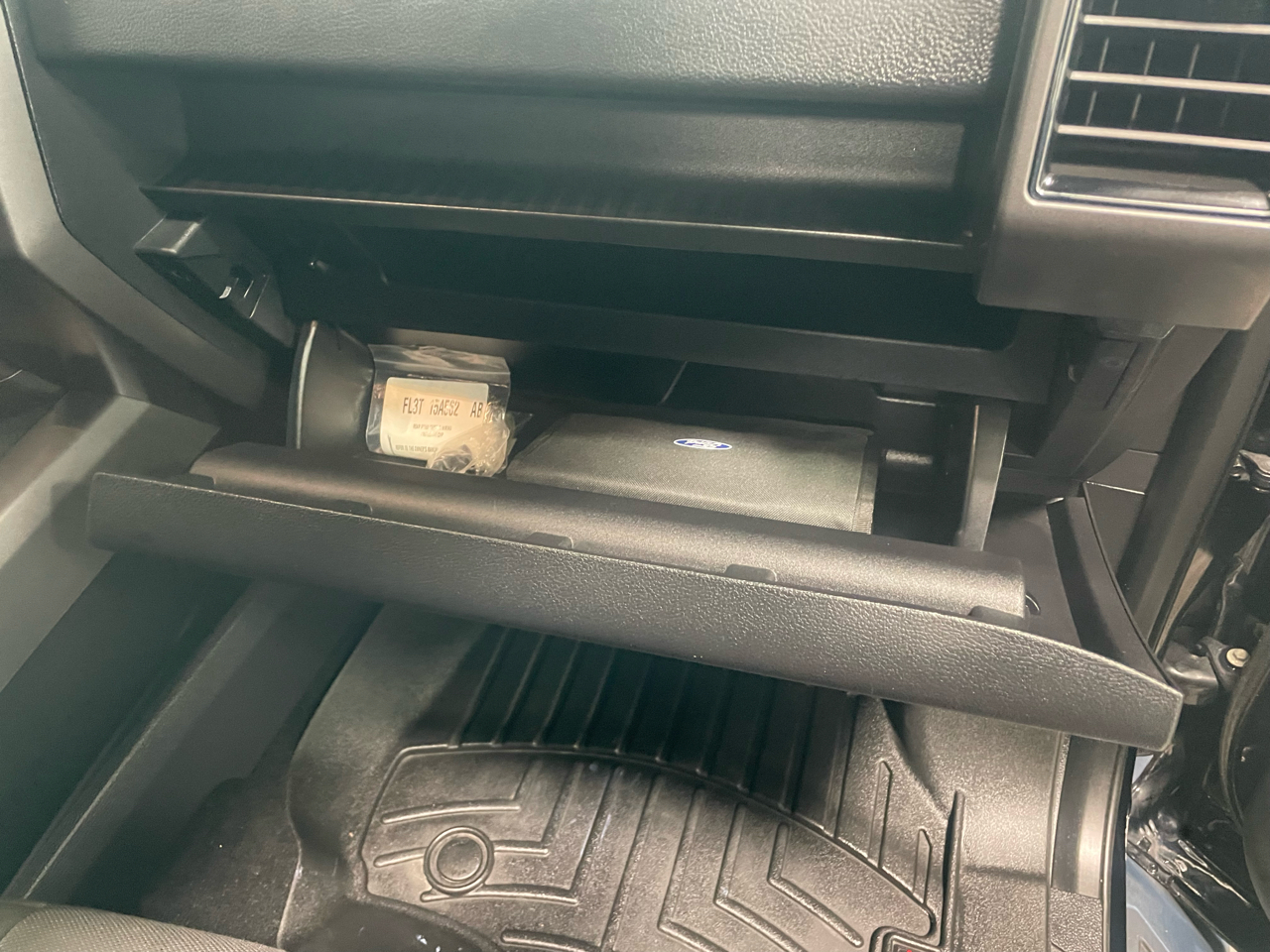 Ford F-150 XLT 4WD SuperCrew 5.5' Box 2018 Ford F-150 XLT 4WD SuperCrew 5.5' Box 2018