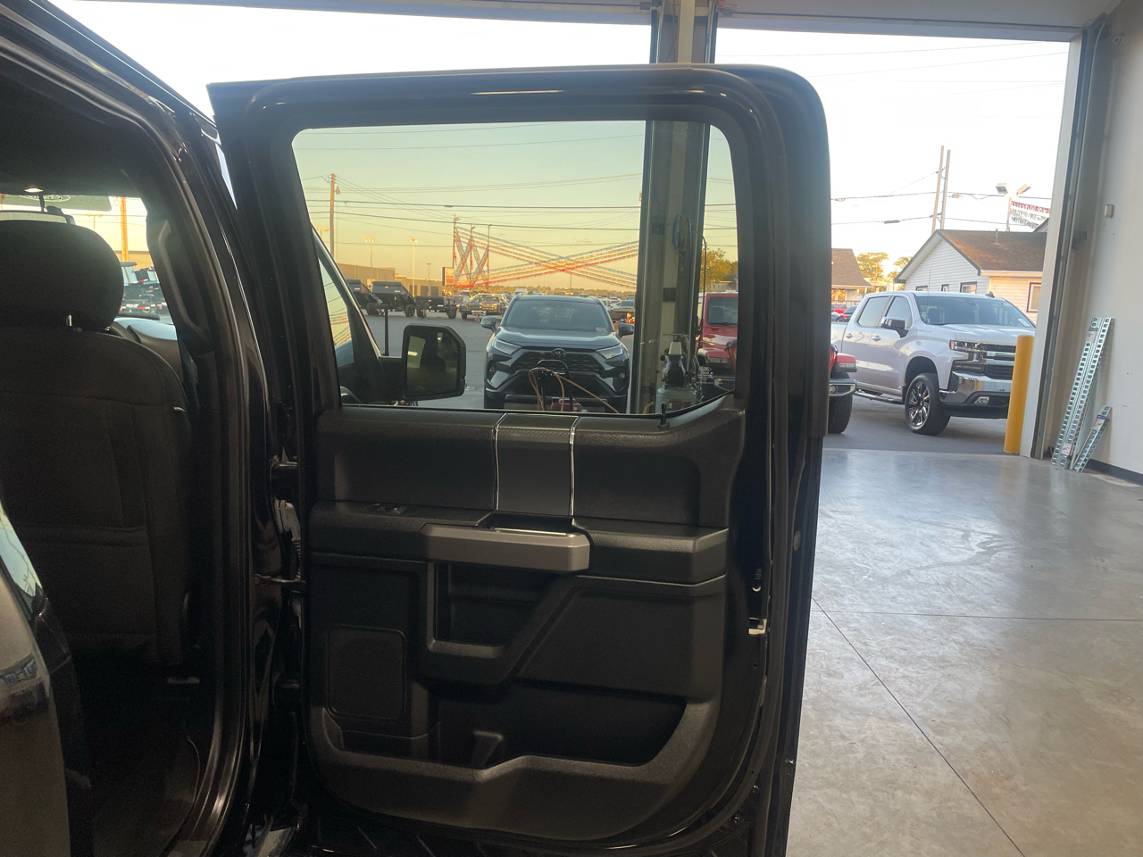 Ford F-150 XLT 4WD SuperCrew 5.5' Box 2018 Ford F-150 XLT 4WD SuperCrew 5.5' Box 2018