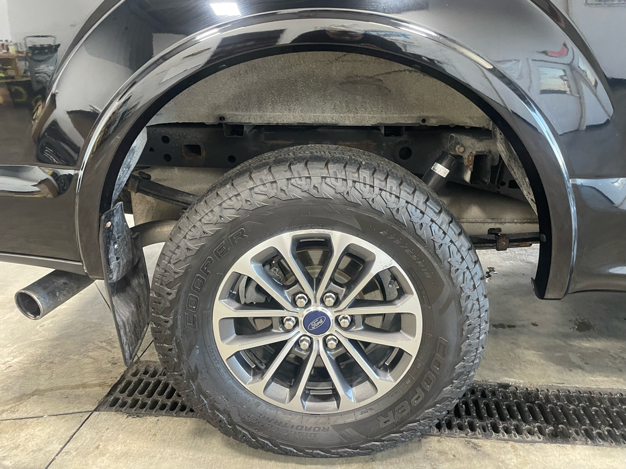 Ford F-150 XLT 4WD SuperCrew 5.5' Box 2018 Ford F-150 XLT 4WD SuperCrew 5.5' Box 2018