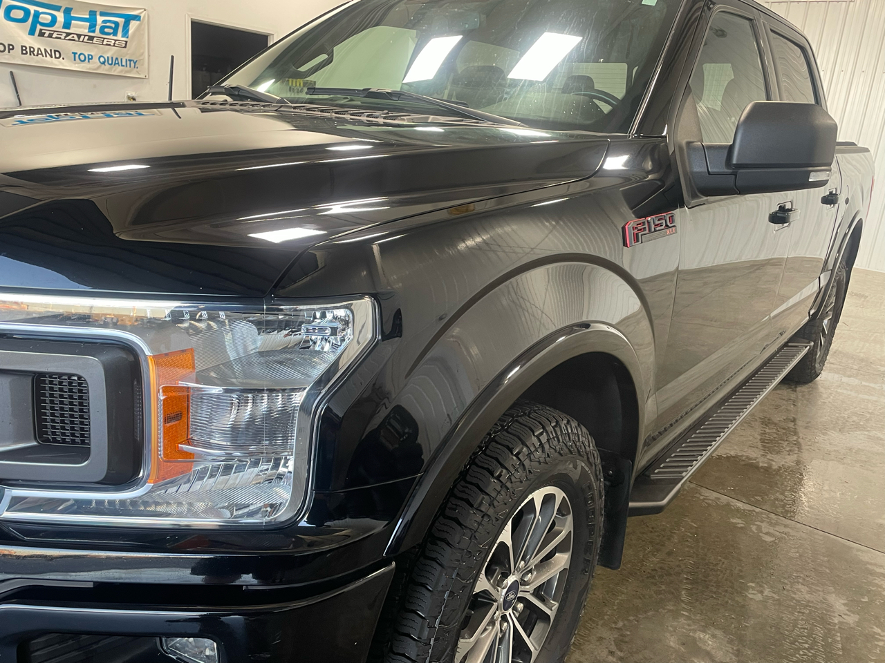 Ford F-150 XLT 4WD SuperCrew 5.5' Box 2018 Ford F-150 XLT 4WD SuperCrew 5.5' Box 2018