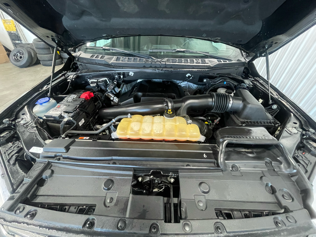 Ford F-150 XLT 4WD SuperCrew 5.5' Box 2018 Ford F-150 XLT 4WD SuperCrew 5.5' Box 2018