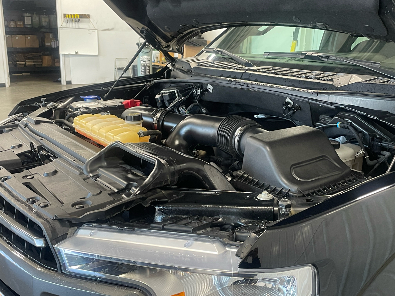 Ford F-150 XLT 4WD SuperCrew 5.5' Box 2018 Ford F-150 XLT 4WD SuperCrew 5.5' Box 2018