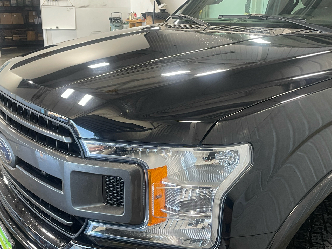 Ford F-150 XLT 4WD SuperCrew 5.5' Box 2018 Ford F-150 XLT 4WD SuperCrew 5.5' Box 2018