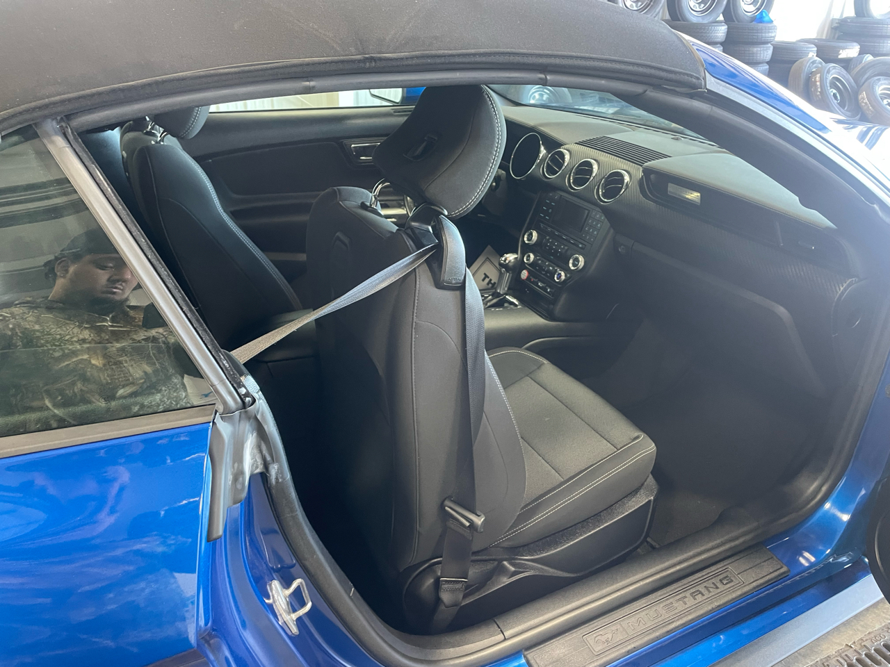 Ford Mustang V6 Convertible 2017 Ford Mustang V6 Convertible 2017