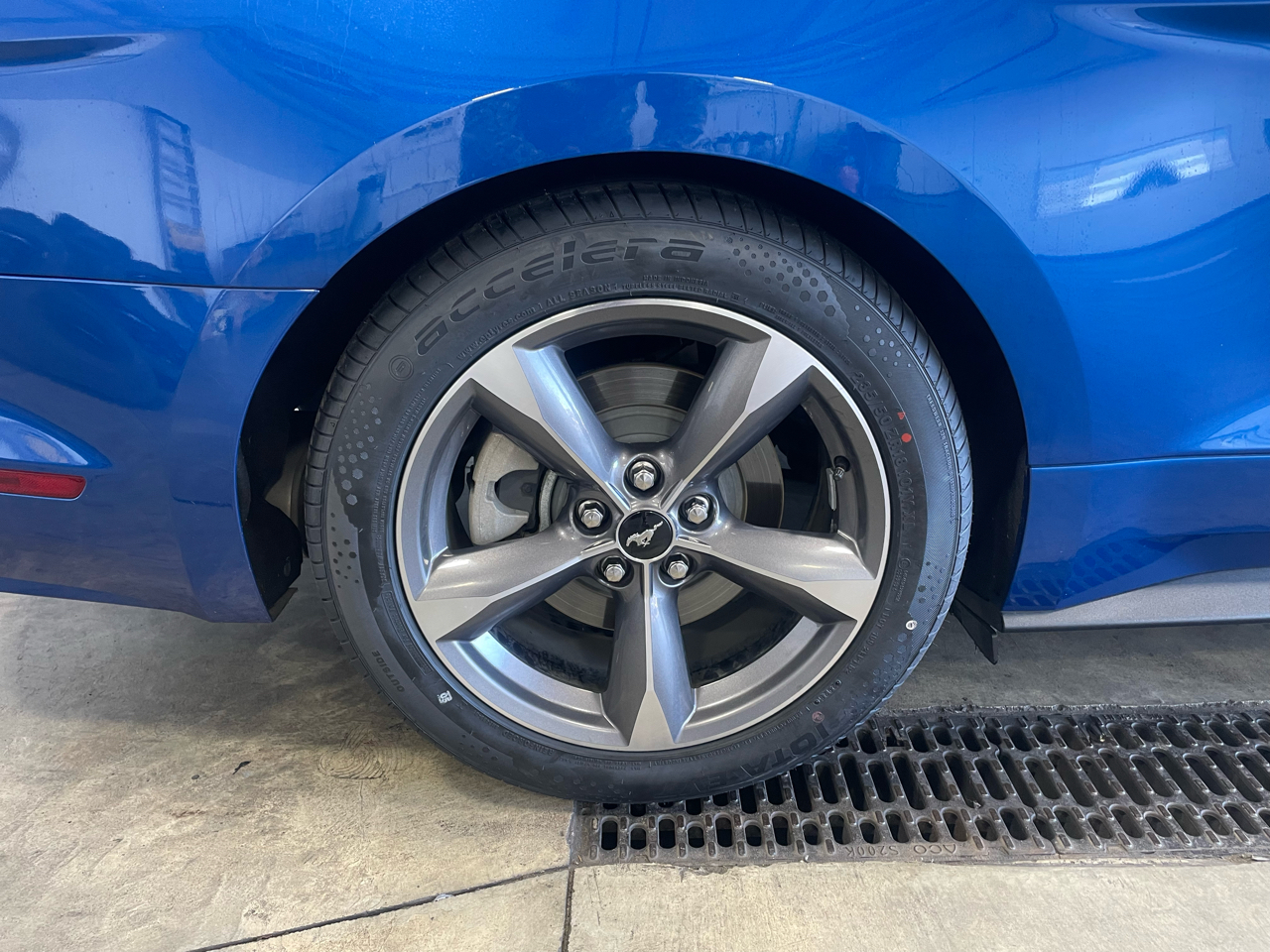 Ford Mustang V6 Convertible 2017 Ford Mustang V6 Convertible 2017