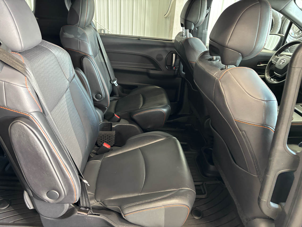 Toyota Sienna XSE FWD 7-Passenger (Natl) 2021 Toyota Sienna XSE FWD 7-Passenger (Natl) 2021