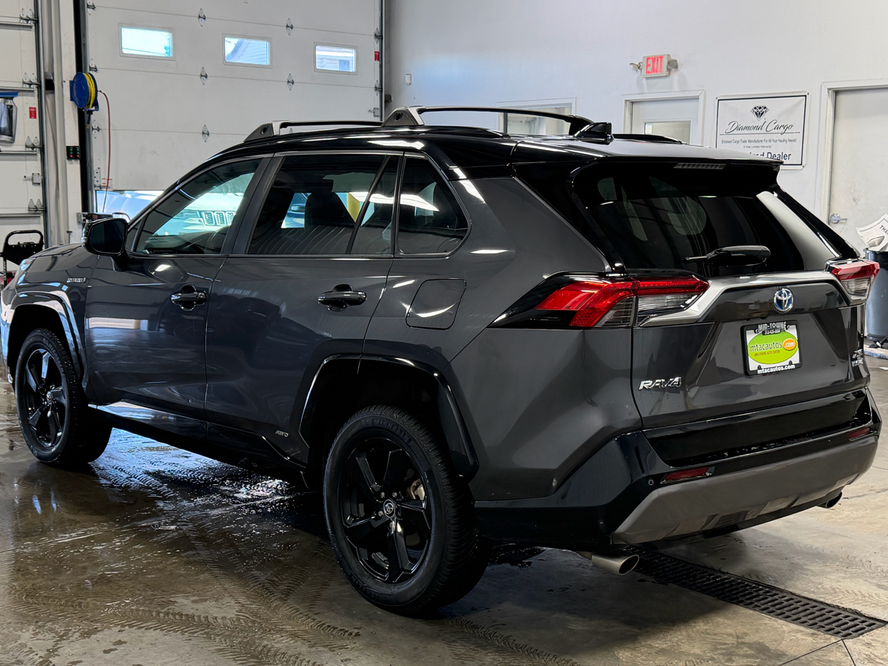 Toyota RAV4 Hybrid XSE AWD (Natl) 2020 Toyota RAV4 Hybrid XSE AWD (Natl) 2020