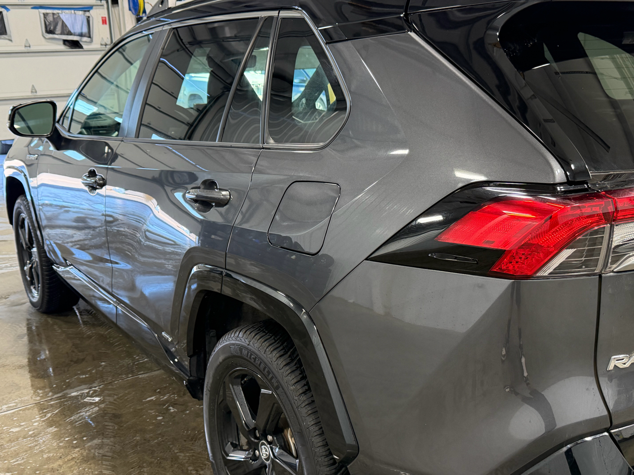 Toyota RAV4 Hybrid XSE AWD (Natl) 2020 Toyota RAV4 Hybrid XSE AWD (Natl) 2020