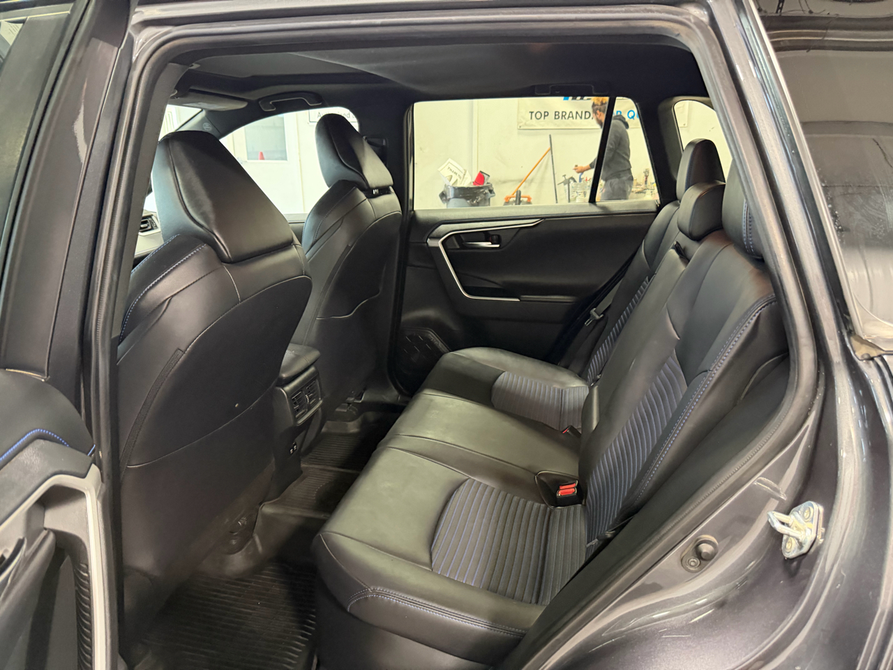 Toyota RAV4 Hybrid XSE AWD (Natl) 2020 Toyota RAV4 Hybrid XSE AWD (Natl) 2020