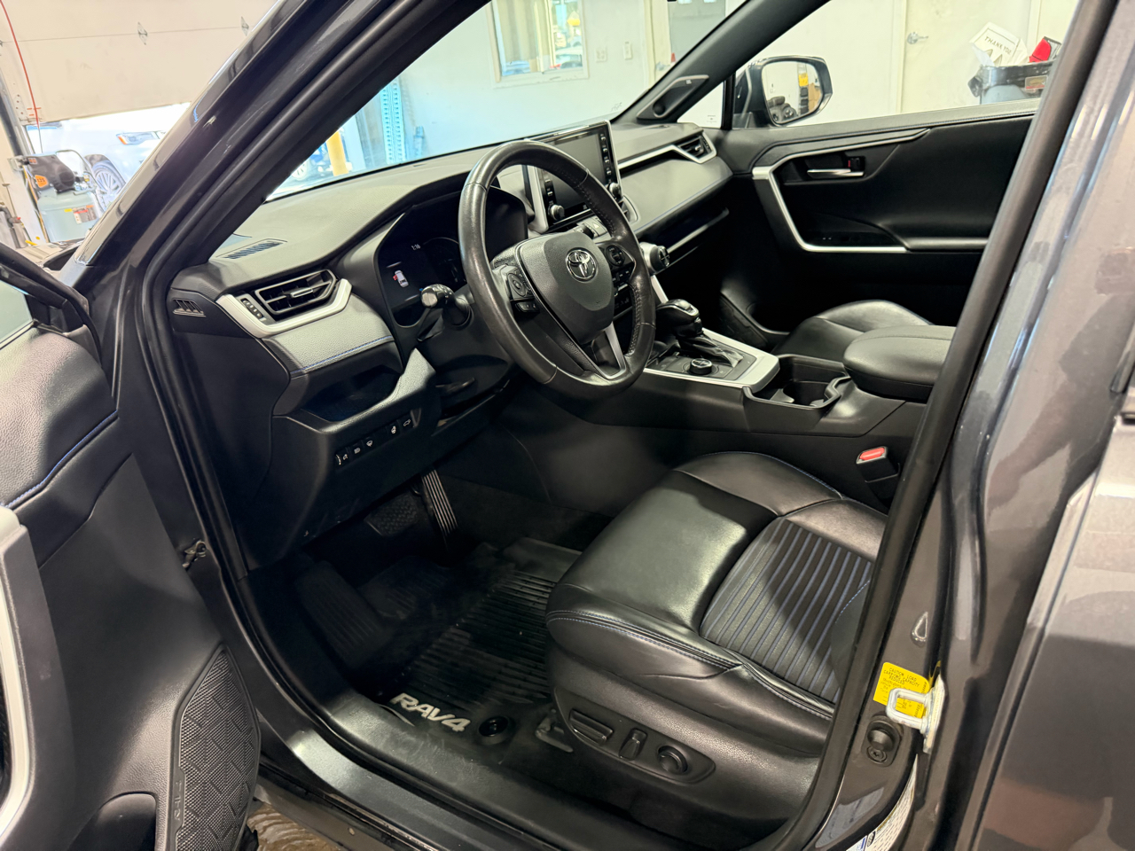 Toyota RAV4 Hybrid XSE AWD (Natl) 2020 Toyota RAV4 Hybrid XSE AWD (Natl) 2020