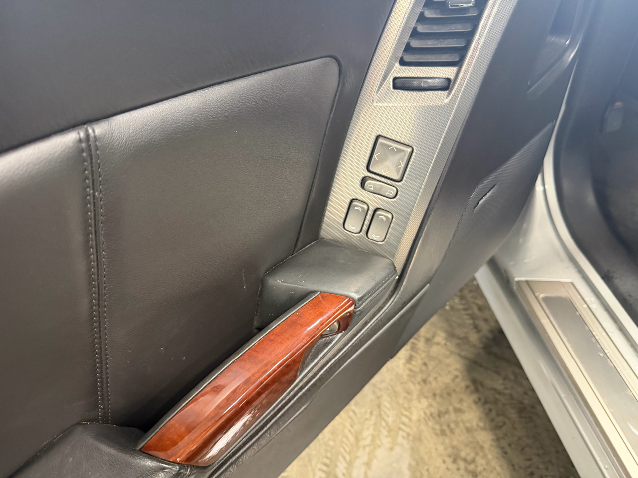 Cadillac XLR 2dr Convertible 2007 Cadillac XLR 2dr Convertible 2007