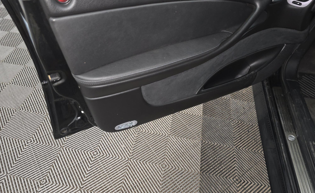 Pontiac GTO 2dr Cpe 2004 Pontiac GTO 2dr Cpe 2004