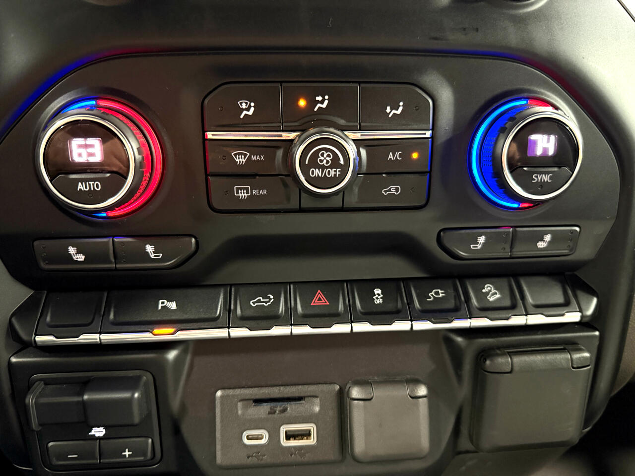 Chevrolet Silverado 2500HD 4WD Crew Cab 172" LT 2020