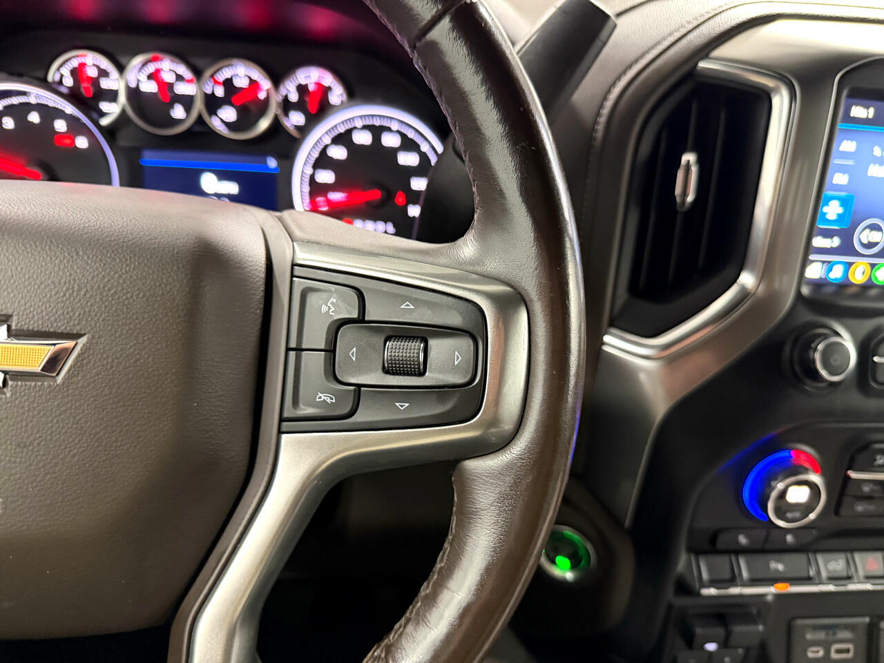 Chevrolet Silverado 2500HD 4WD Crew Cab 172" LT 2020