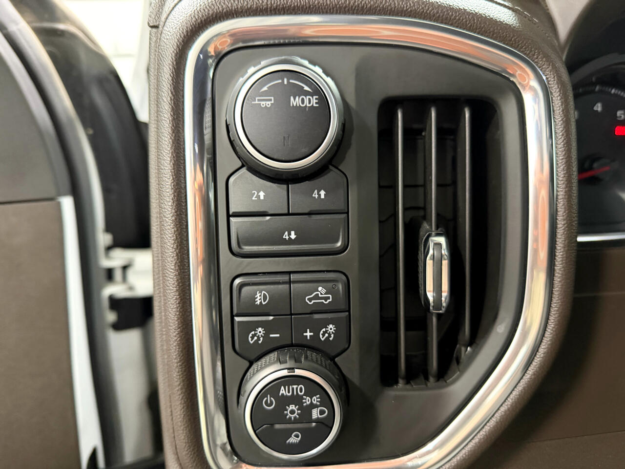 Chevrolet Silverado 2500HD 4WD Crew Cab 172" LT 2020