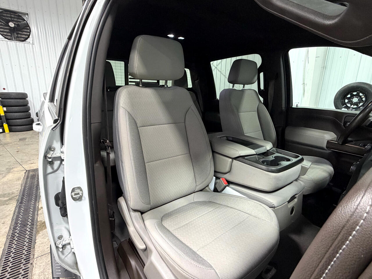 Chevrolet Silverado 2500HD 4WD Crew Cab 172" LT 2020