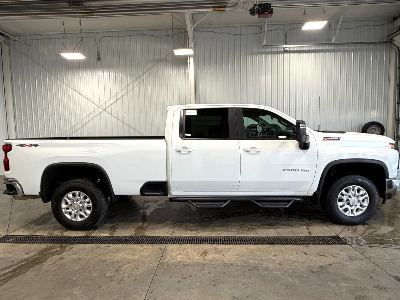 Chevrolet Silverado 2500HD 4WD Crew Cab 172" LT 2020
