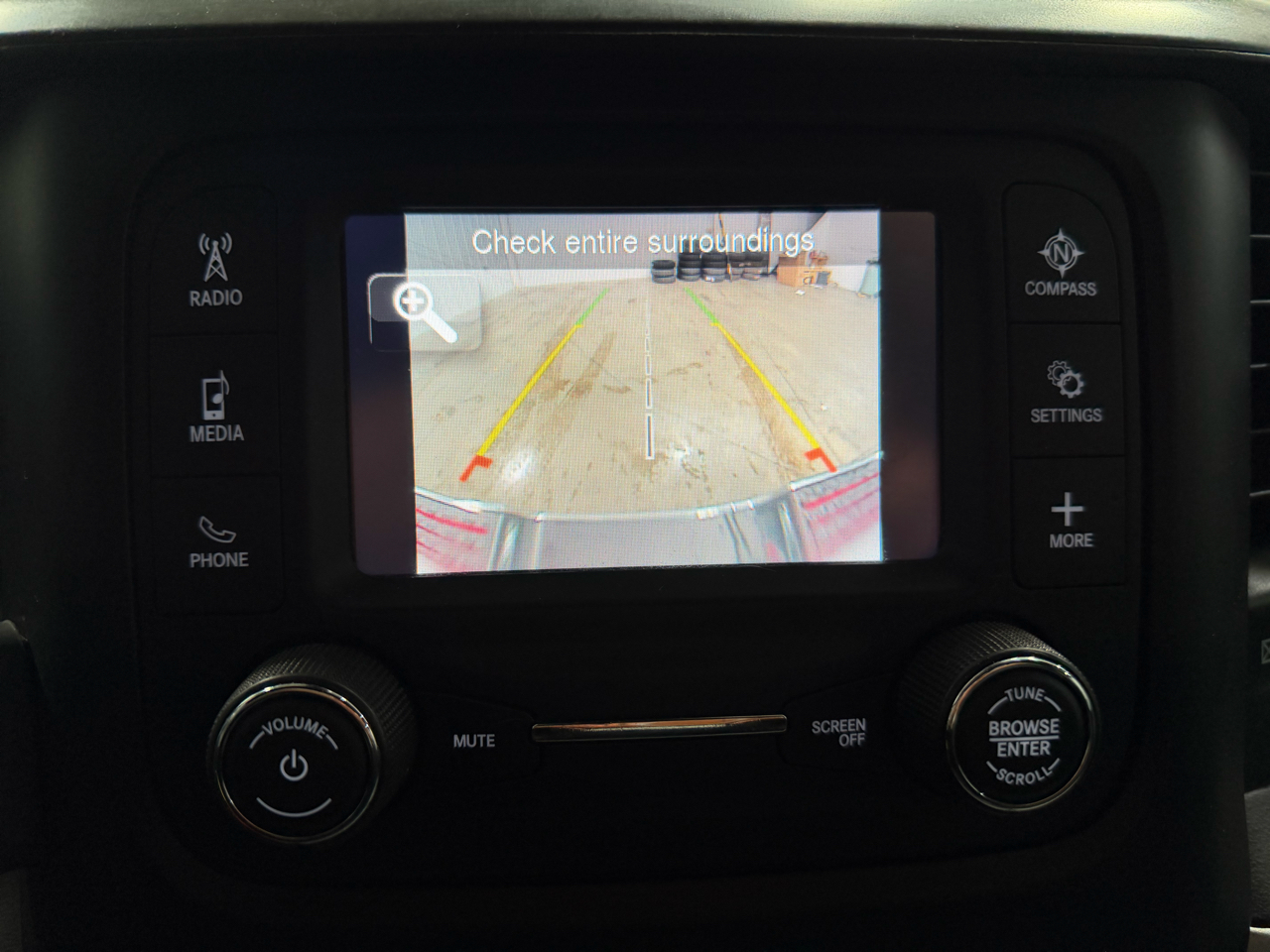 RAM 2500 Big Horn 4x4 Crew Cab 8' Box 2021