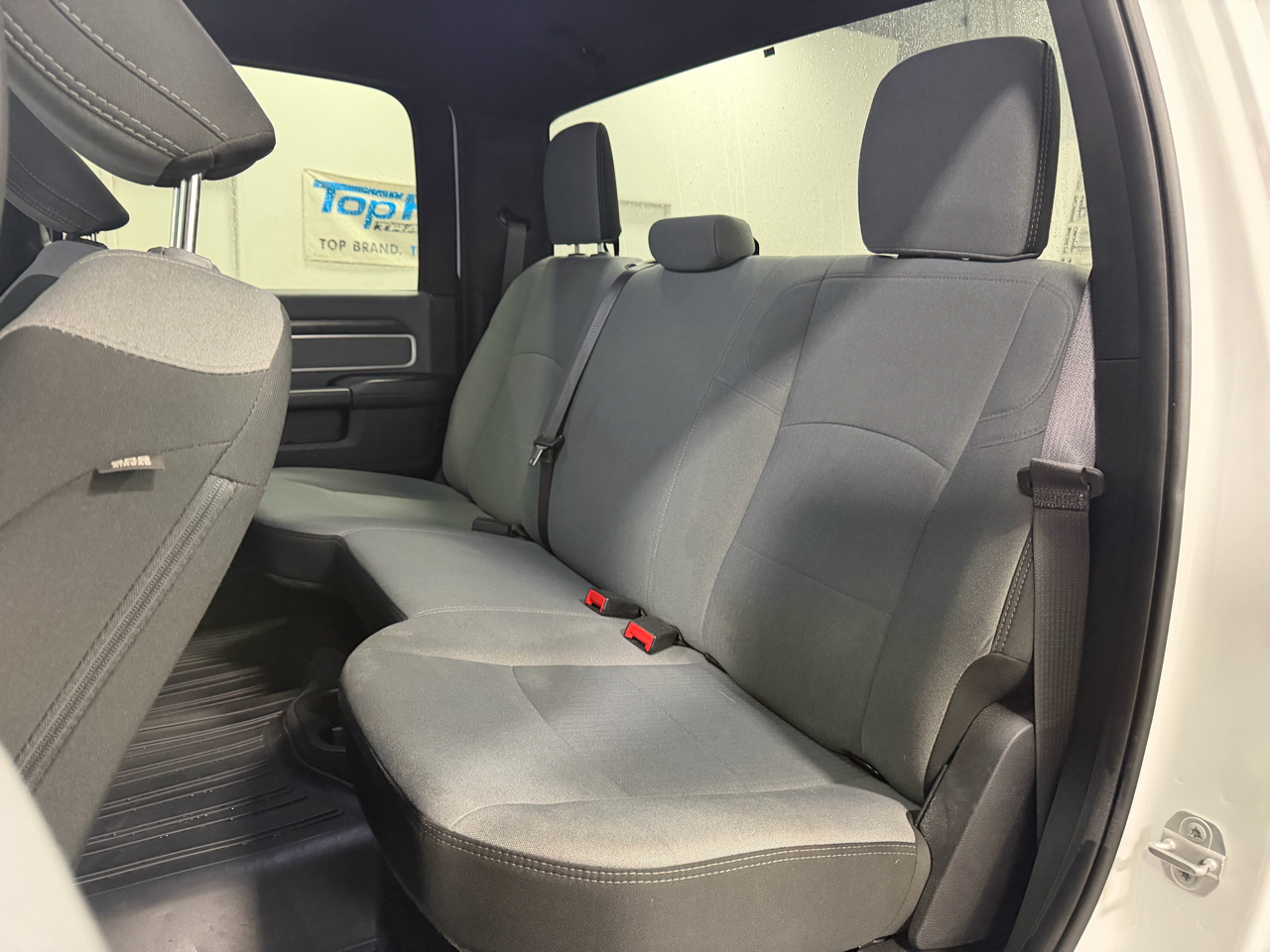 RAM 2500 Big Horn 4x4 Crew Cab 8' Box 2021