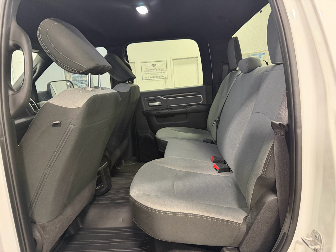 RAM 2500 Big Horn 4x4 Crew Cab 8' Box 2021