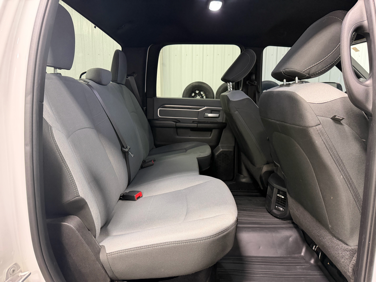 RAM 2500 Big Horn 4x4 Crew Cab 8' Box 2021