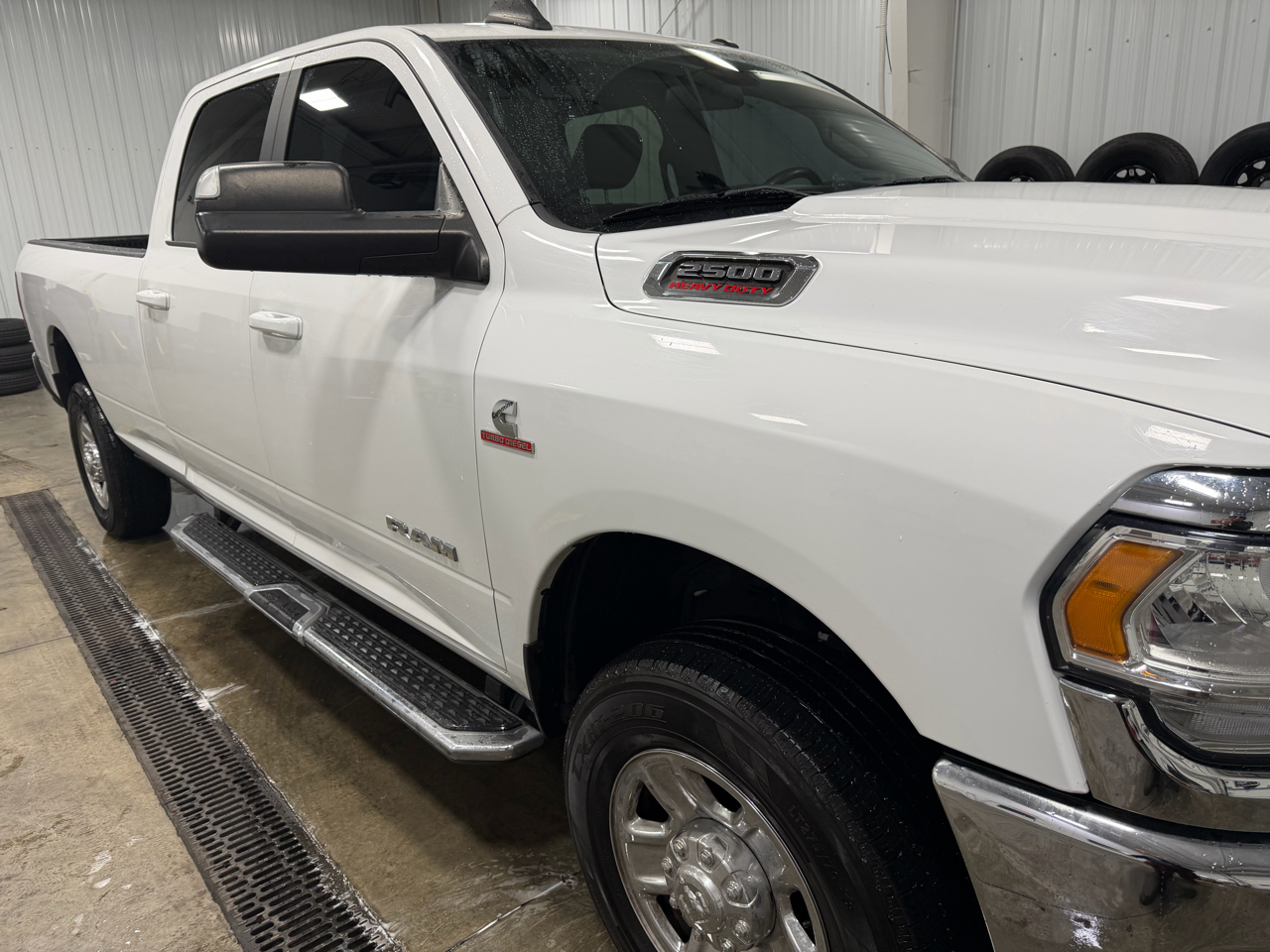 RAM 2500 Big Horn 4x4 Crew Cab 8' Box 2021