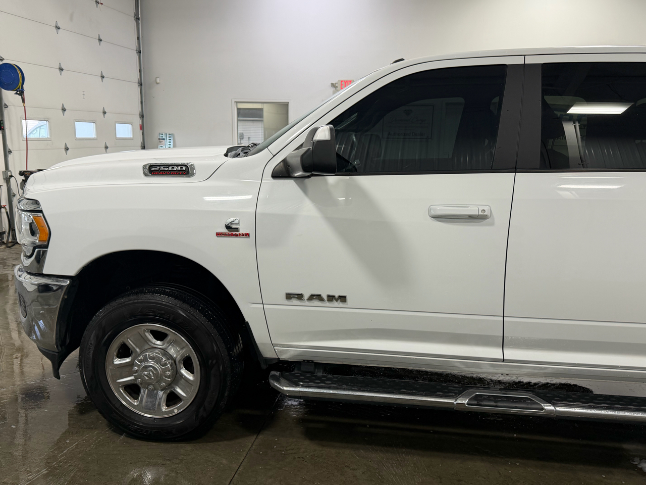 RAM 2500 Big Horn 4x4 Crew Cab 8' Box 2021