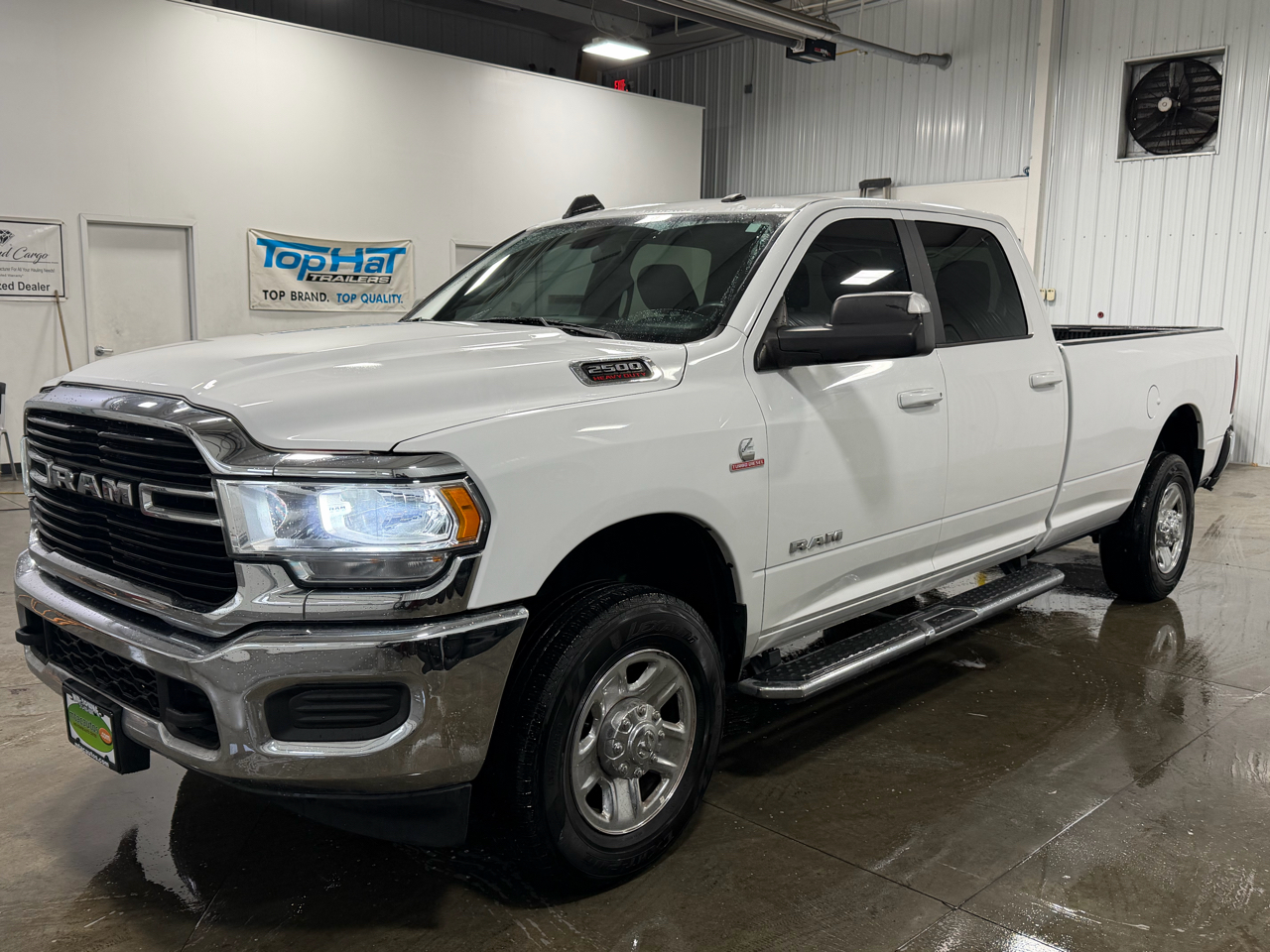 RAM 2500 Big Horn 4x4 Crew Cab 8' Box 2021