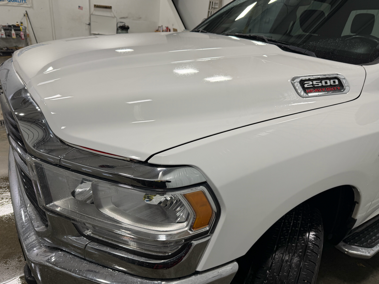 RAM 2500 Big Horn 4x4 Crew Cab 8' Box 2021