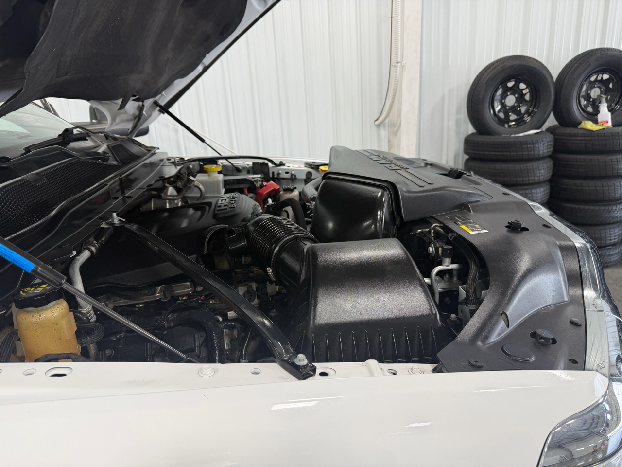 RAM 2500 Tradesman 4x4 Crew Cab 8' Box 2019