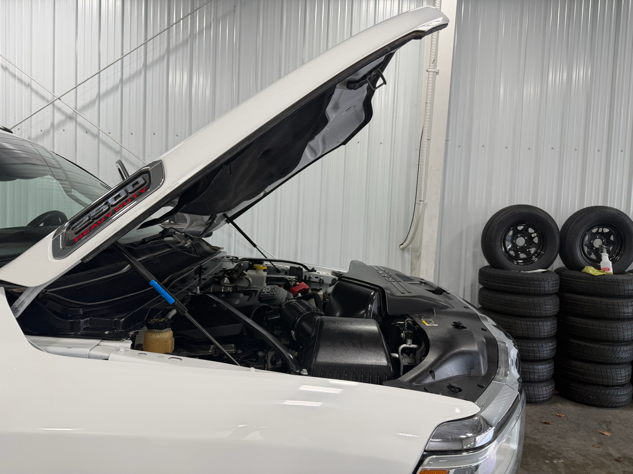 RAM 2500 Tradesman 4x4 Crew Cab 8' Box 2019