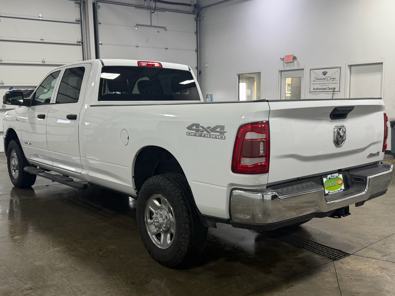 RAM 2500 Tradesman 4x4 Crew Cab 8' Box 2019